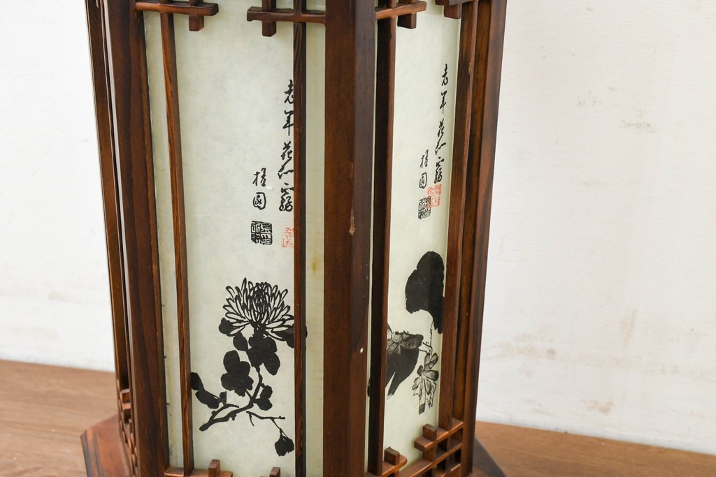 中古　韓国製　六角形屋根　楼閣風　伝統建築デザインの置き型照明　(R-089111)