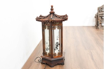 中古　韓国製　六角形屋根　楼閣風　伝統建築デザインの置き型照明　(R-089112)