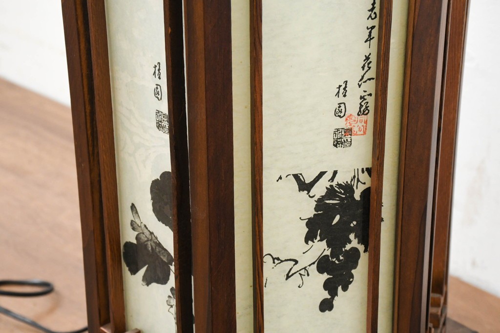 中古　韓国製　六角形屋根　楼閣風　伝統建築デザインの置き型照明　(R-089112)
