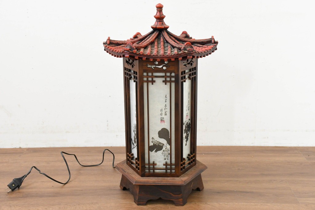 中古　韓国製　六角形屋根　楼閣風　伝統建築デザインの置き型照明　(R-089113)