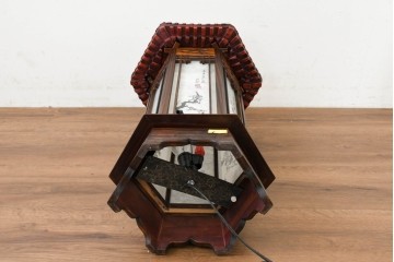 中古　韓国製　六角形屋根　楼閣風　伝統建築デザインの置き型照明　(R-089113)