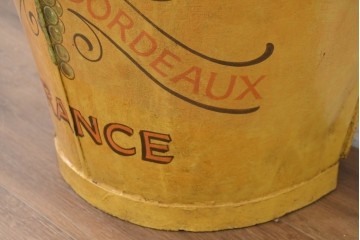 フランスヴィンテージ　1950年から1970年頃　著名工房ペイント作品　傘立てやプランターポットとしてもおすすめ!　葡萄のペイントがかわいらしいグレープホッド　(R-089121)