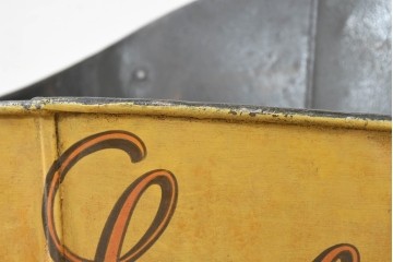フランスヴィンテージ　1950年から1970年頃　著名工房ペイント作品　傘立てやプランターポットとしてもおすすめ!　葡萄のペイントがかわいらしいグレープホッド　(R-089121)