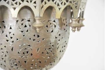 ヴィンテージ照明　優雅に広がるフォルムが美しいアラビアンな吊り下げ照明　(R-089129)