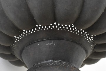 《引っ掛けシーリング式ペンダントライト加工費込み》　ヴィンテージ照明　モロッコ　真鍮　器のように広がるフォルムと透かし模様がオリエンタルなペンダントライト　(R-089130)