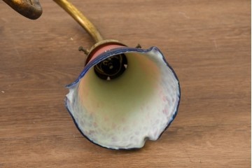 イギリスヴィンテージ　1960年から1970年頃　上下どちらでも取り付けられる!　花文様の装飾と色ガラスが美しい2灯式ウォールライト　(R-089138)