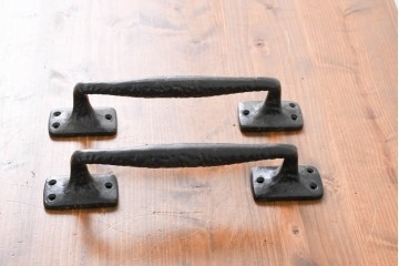 イギリスヴィンテージ　アイアン製　シンプルなフォルムのドアハンドル2個セット　(R-089141)