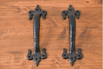 中古　素朴な風合いを楽しめるアイアン製ドアハンドル2個セット　(R-089144)