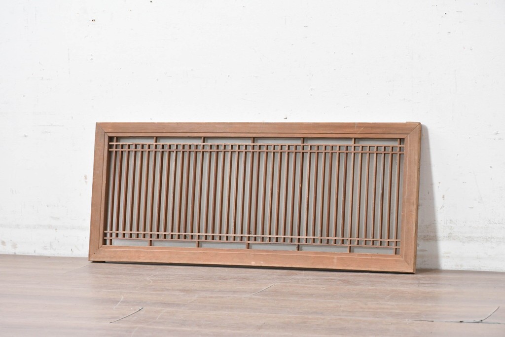 ヴィンテージ建具　昭和中期　片面ガラス　すっきりとした縦格子が上品な欄間1枚　(R-089158)
