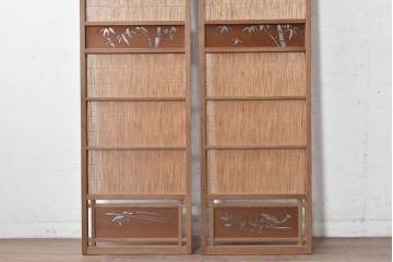 ヴィンテージ建具　昭和中期　幅狭　魚と竹の意匠が涼やかな夏戸2枚セット　(R-089159)