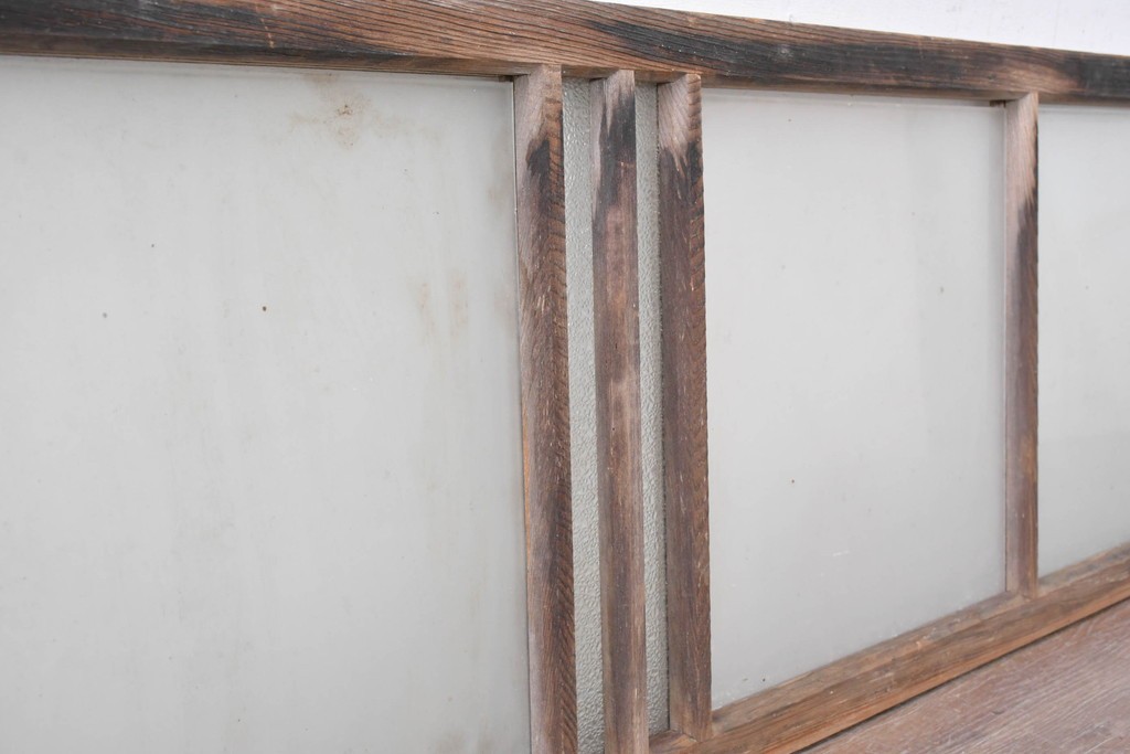 アンティーク建具　昭和初期から昭和中期　すっきりしたデザインの明り取り1枚　(R-089161)