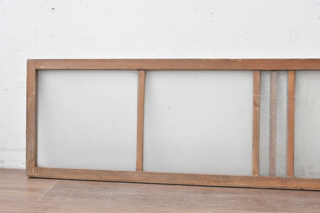 アンティーク建具　昭和初期から昭和中期　すっきりしたデザインの明り取り1枚　(R-089161)