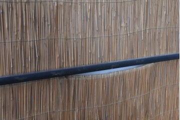 アンティーク建具　昭和初期から昭和中期　魚と竹の意匠が涼やかな夏戸2枚セット　(R-089165)