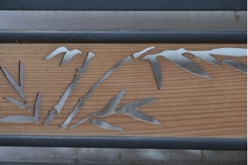 アンティーク建具　昭和初期から昭和中期　魚と竹の意匠が涼やかな夏戸2枚セット　(R-089165)