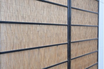 アンティーク建具　昭和初期から昭和中期　波千鳥の意匠が愛らしい夏戸2枚セット　(R-089167)