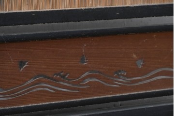 アンティーク建具　昭和初期から昭和中期　波千鳥の意匠が愛らしい夏戸2枚セット　(R-089167)