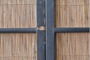 アンティーク建具　昭和初期から中期　二匹の魚の意匠が涼やかな夏戸2枚セット　(R-089168)
