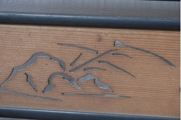 アンティーク建具　昭和初期から中期　二匹の魚の意匠が涼やかな夏戸2枚セット　(R-089168)