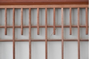 ヴィンテージ建具　上手物!　腰板欅(ケヤキ)材　透かし細工と色ガラスが目を引くガラス戸4枚セット　(R-089172)