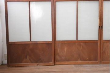 ヴィンテージ建具　上手物!　腰板欅(ケヤキ)材　透かし細工と色ガラスが目を引くガラス戸4枚セット　(R-089172)