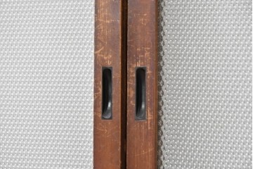 ヴィンテージ建具　上手物!　腰板欅(ケヤキ)材　透かし細工と色ガラスが目を引くガラス戸4枚セット　(R-089172)