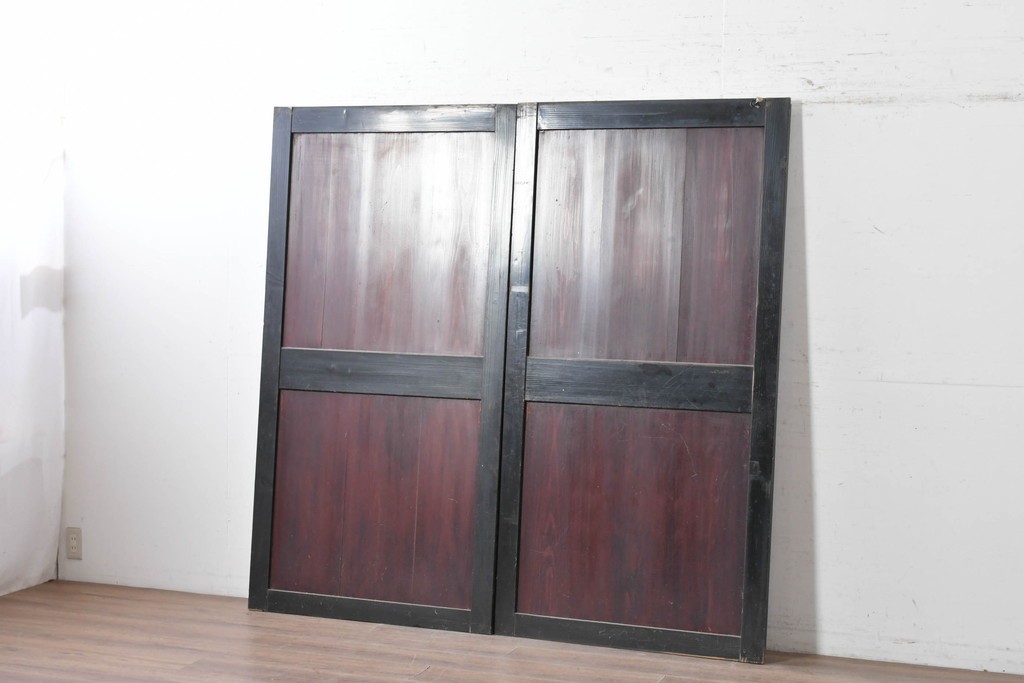 アンティーク建具　明治から大正期　重厚な色合いの帯戸2枚セット　(R-089173)