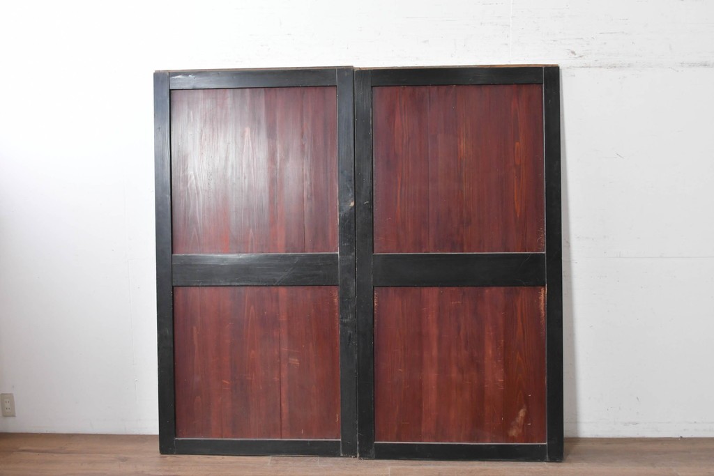 アンティーク建具　明治から大正期　重厚な色合いの帯戸2枚セット　(R-089173)