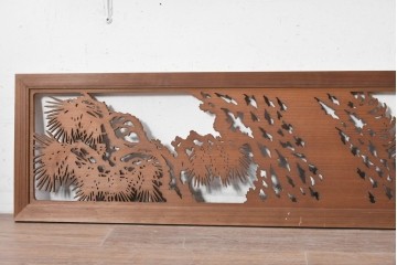 アンティーク建具　昭和初期　透かし彫り　風情ある松の図が目を引く欄間2枚セット　(R-089178)