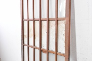 ヴィンテージ建具　昭和中期　縦格子デザイン　素朴な木味の玄関戸1枚　(R-089179)