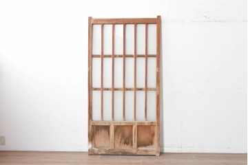 ヴィンテージ建具　昭和中期　縦格子デザイン　素朴な木味の玄関戸1枚　(R-089180)