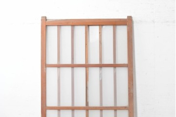 ヴィンテージ建具　昭和中期　縦格子デザイン　素朴な木味の玄関戸1枚　(R-089180)