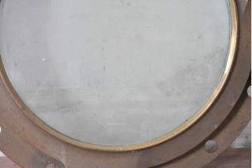 ヴィンテージ雑貨　真鍮製　重厚なデッドライト付き船舶用丸窓　(R-089184)