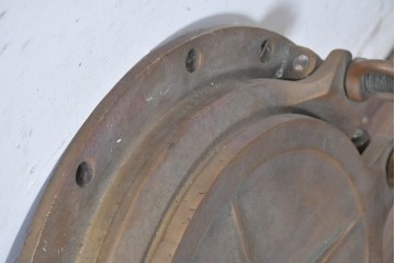 ヴィンテージ雑貨　真鍮製　重厚なデッドライト付き船舶用丸窓　(R-089185)
