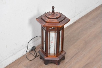 中古　韓国製　六角形屋根　伝統建築デザインの置き型照明　(R-089186)
