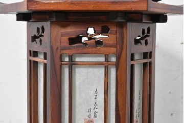 中古　韓国製　六角形屋根　伝統建築デザインの置き型照明　(R-089186)