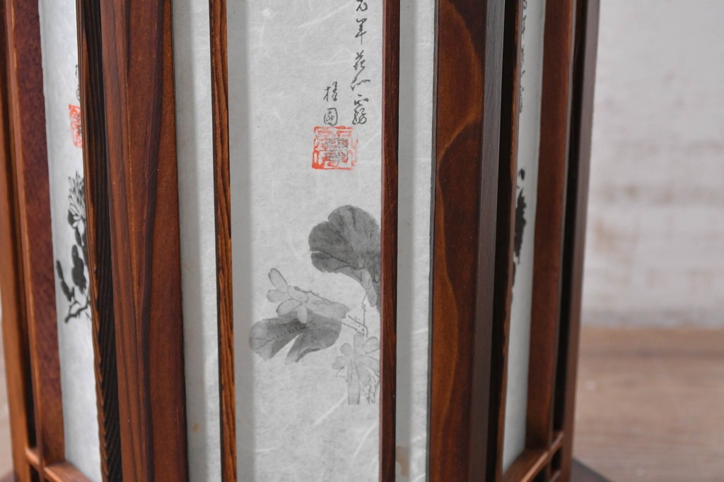 中古　韓国製　六角形屋根　伝統建築デザインの置き型照明　(R-089188)