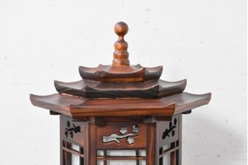 中古　韓国製　六角形屋根　伝統建築デザインの置き型照明　(R-089189)