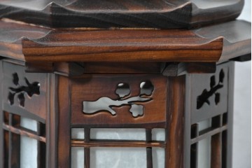中古　韓国製　六角形屋根　伝統建築デザインの置き型照明　(R-089189)