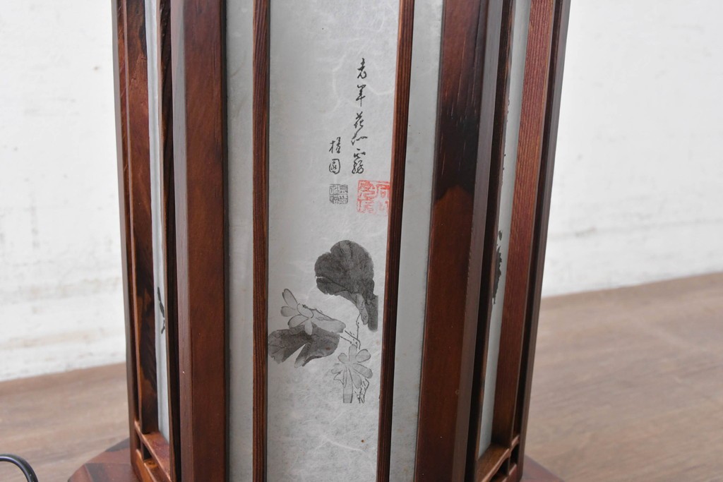 中古　韓国製　六角形屋根　伝統建築デザインの置き型照明　(R-089189)