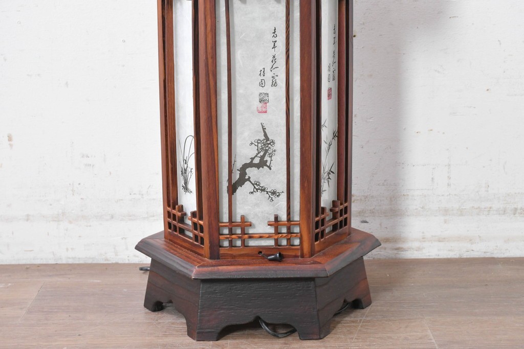 中古　韓国製　六角形屋根　楼閣風　伝統建築デザインの置き型照明　(R-089190)
