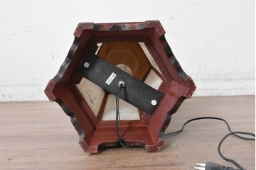 中古　韓国製　六角形屋根　伝統建築デザインの置き型照明　(R-089191)