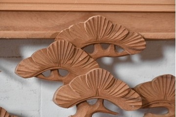 ヴィンテージ建具　昭和後期　井波彫刻　清堂作　松竹梅図の彫刻が美しい欄間2枚セット　(R-089193)