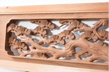 ヴィンテージ建具　昭和後期　井波彫刻　清堂作　松竹梅図の彫刻が美しい欄間2枚セット　(R-089193)