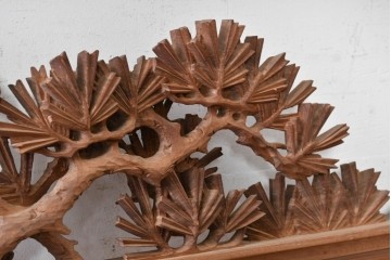ヴィンテージ建具　井波彫刻　梧山作　新規制作で約130万円相当の逸品!　松の意匠が見事な彫刻欄間2枚セット　(R-089194)