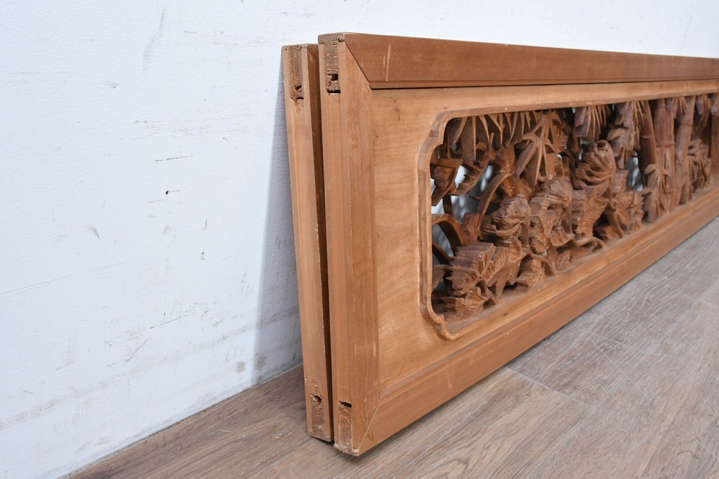 ヴィンテージ建具　昭和後期　井波彫刻　野村一集　四君子図の繊細な透かし彫りが見事な欄間2枚セット　(R-089197)
