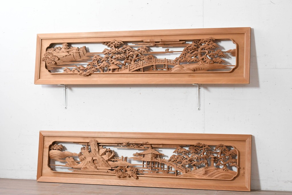 ヴィンテージ建具　昭和後期　井波彫刻　辰造作　近江八景図を巧みに表現した欄間2枚セット　(R-089200)