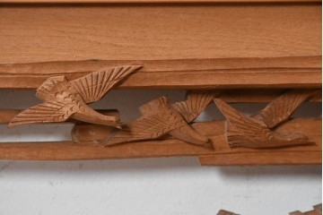 ヴィンテージ建具　昭和後期　井波彫刻　辰造作　近江八景図を巧みに表現した欄間2枚セット　(R-089200)