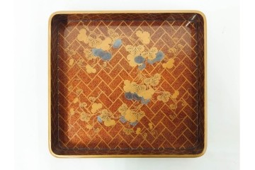 明治から大正期　時代物　木製　漆器　金銀蒔絵に梨地と扇面が華やかな盆2点セット　(R-089202)