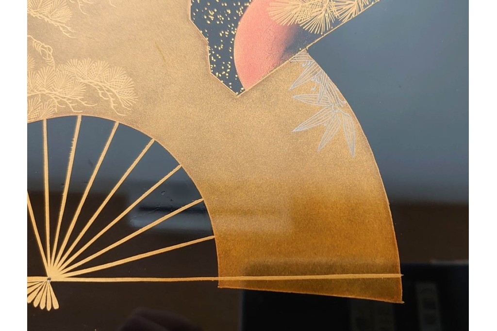 明治から大正期　時代物　木製　漆器　金銀蒔絵に梨地と扇面が華やかな盆2点セット　(R-089202)