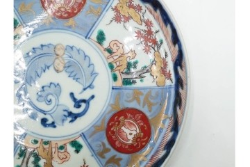 江戸期　古伊万里　染錦　直径約20cm(6.6寸)　鹿紅葉図が華やかな中皿　(R-089204)